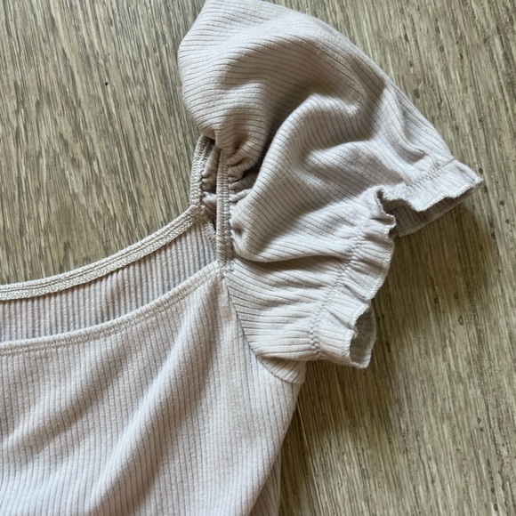 Sunday Best summer top. Size M (fits small) - Picture 4 of 5